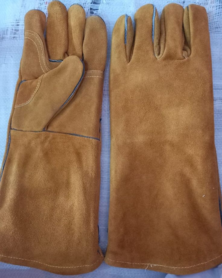 Welding gloves
